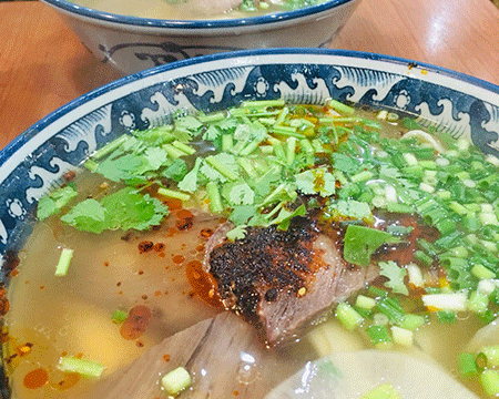 【行列必至】暑い夏に食べたい‼あっさりしていて旨いと評判の蘭州ラーメン